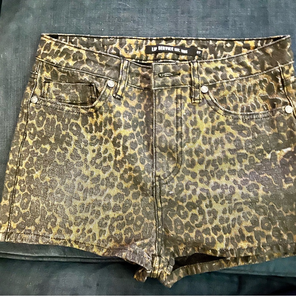 Lip Service Leopard Print Denim Women's Shorts, waist 27